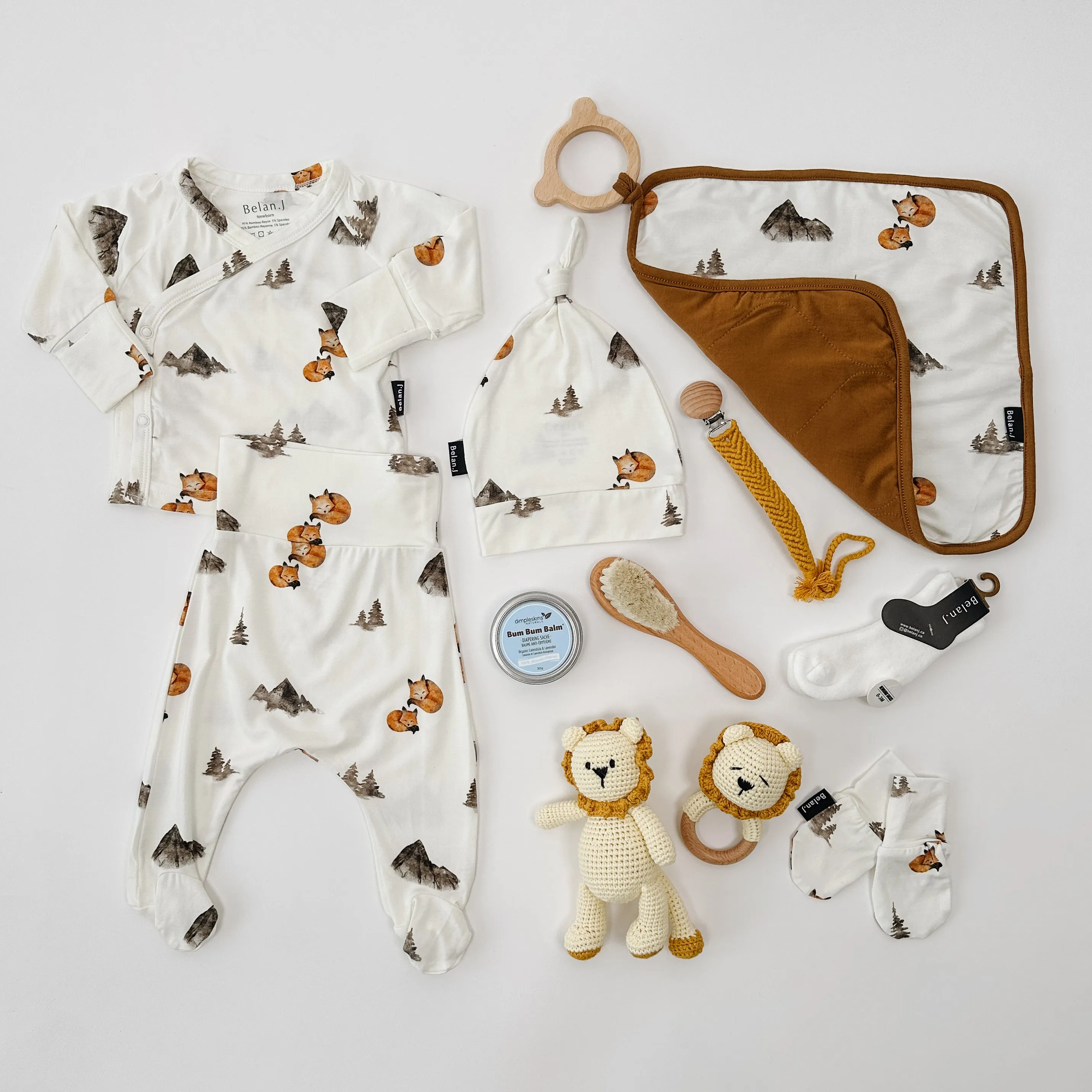 Belan.J Welcome Baby Gift Box - Foxes